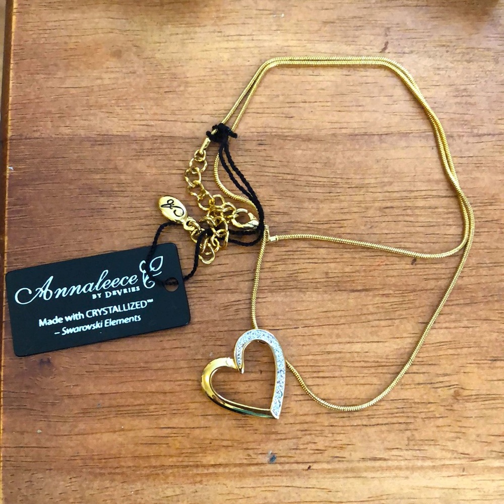Annaleece NWT Gold Necklace with heart pendant.